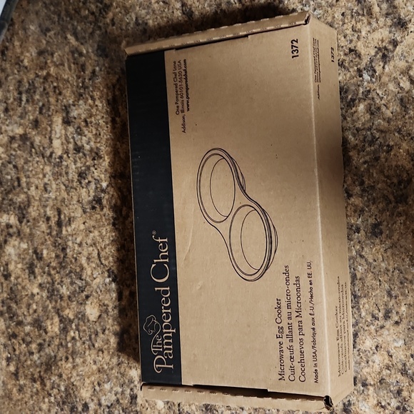 Pampered Chef microwave egg cooker stoneware New in Box - Picture 1 of 4
